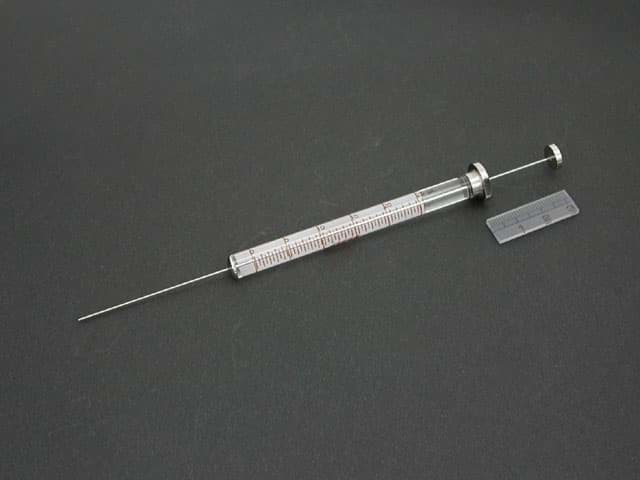 Afbeelding van Syringe 25F-LC; 25 µl; fixed needle; 22G;51 mm needle length;lc